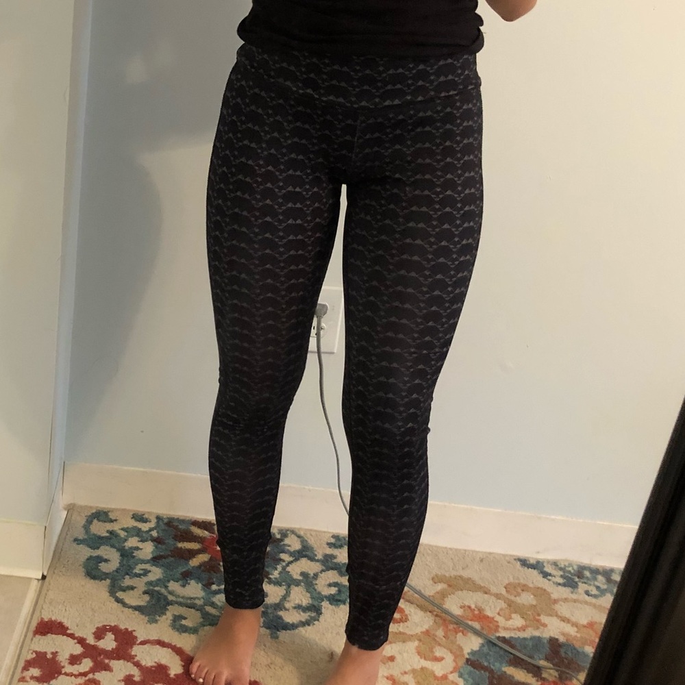 WORKOUT LEGGINGS